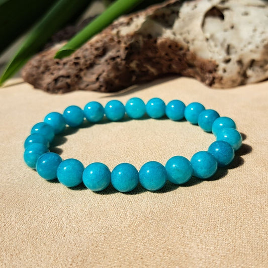 Blue Jade bead bracelet frontal view.