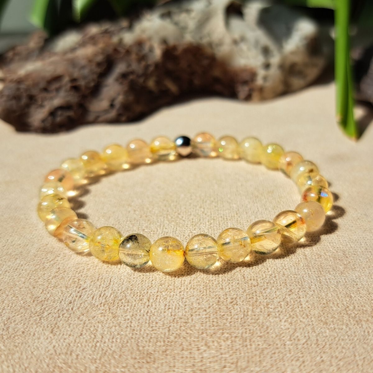 Citrine bracelet frontal view.